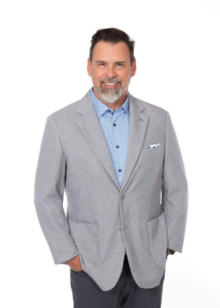 Fort d’une expertise de plus de 25 ans en sécurité commerciale, Mathieu insuffle à l’entreprise sa rigueur technique et sa vision du métier. Pour lui, la protection est avant tout une question de confiance.